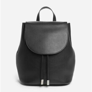 Everlane Petra Black Leather Drawstring Backpack in Black